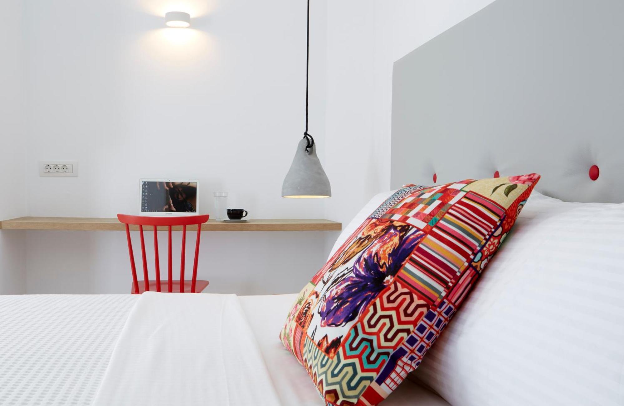 Aperanto Suites Иа Екстериор снимка