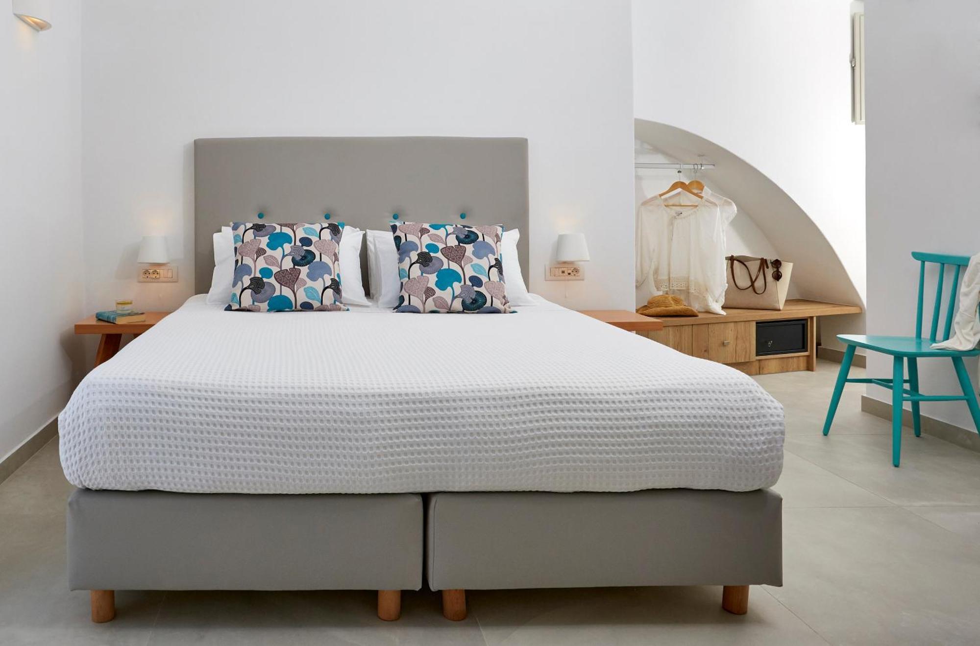 Aperanto Suites Иа Екстериор снимка